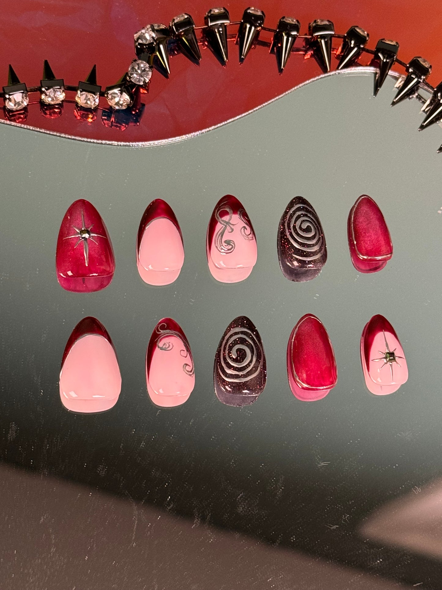 Dark Red Stary Night (Short Almond, C Style)